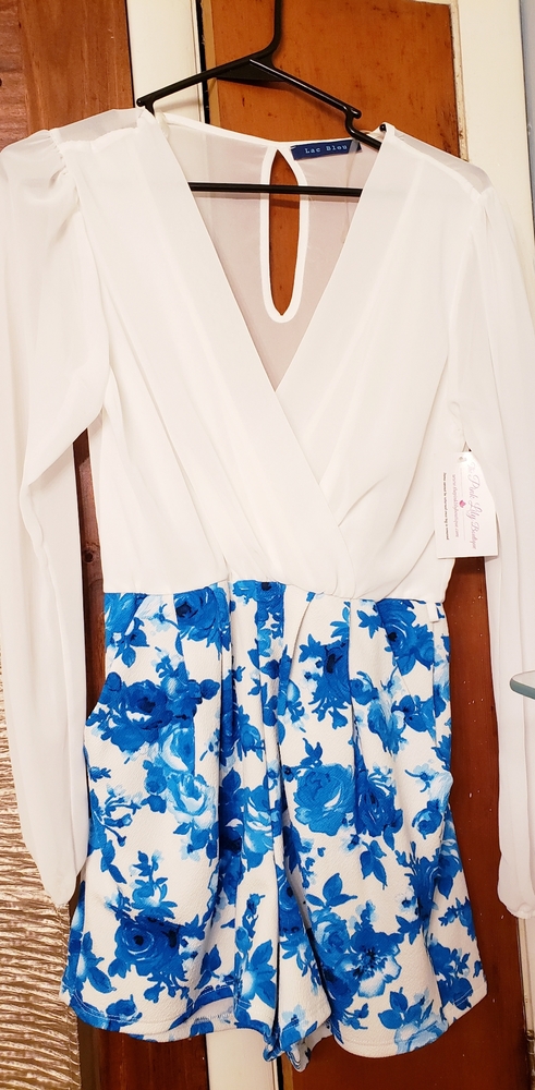 V-neck Long Sleeve Romper